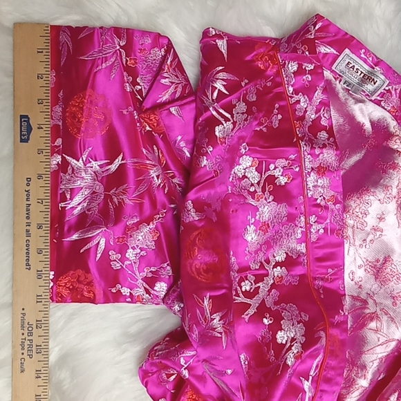 EASTERN COLLECTION Robe  100% Silk Sz F2 (NO Belt).  *A6* - Picture 16 of 17